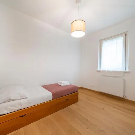 Guesthost - The House Of Antonietta *