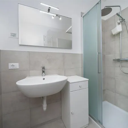 Guesthost - The House Of Antonietta